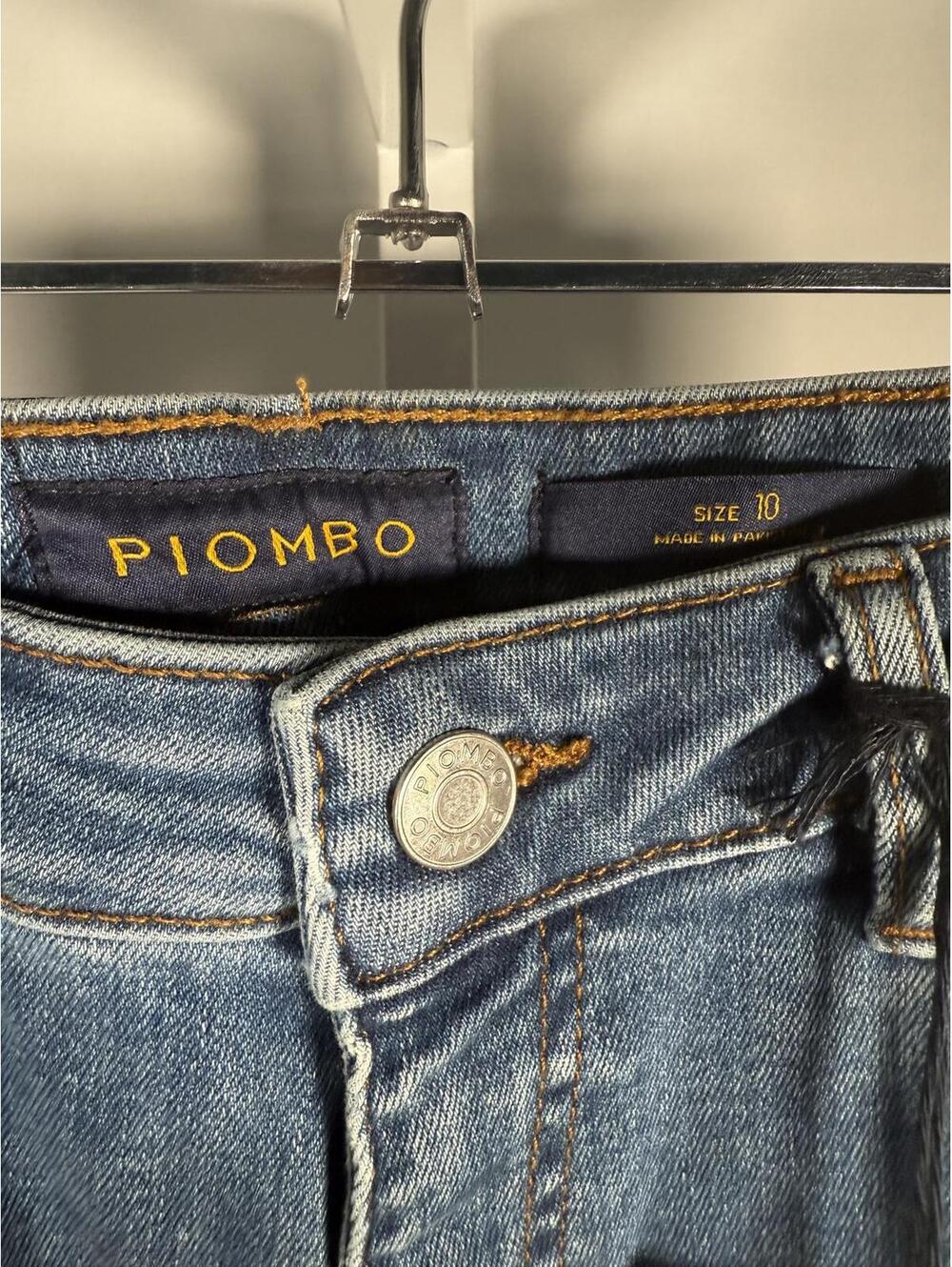 NWT PIOMBO Women's Blue Wash Denim Pants Size 10 - Picture 4 of 5